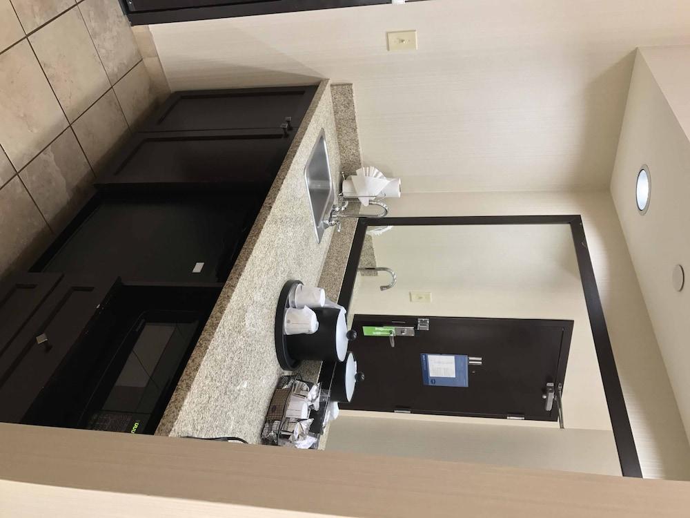 Hampton Inn & Suites Las Vegas South Exteriör bild