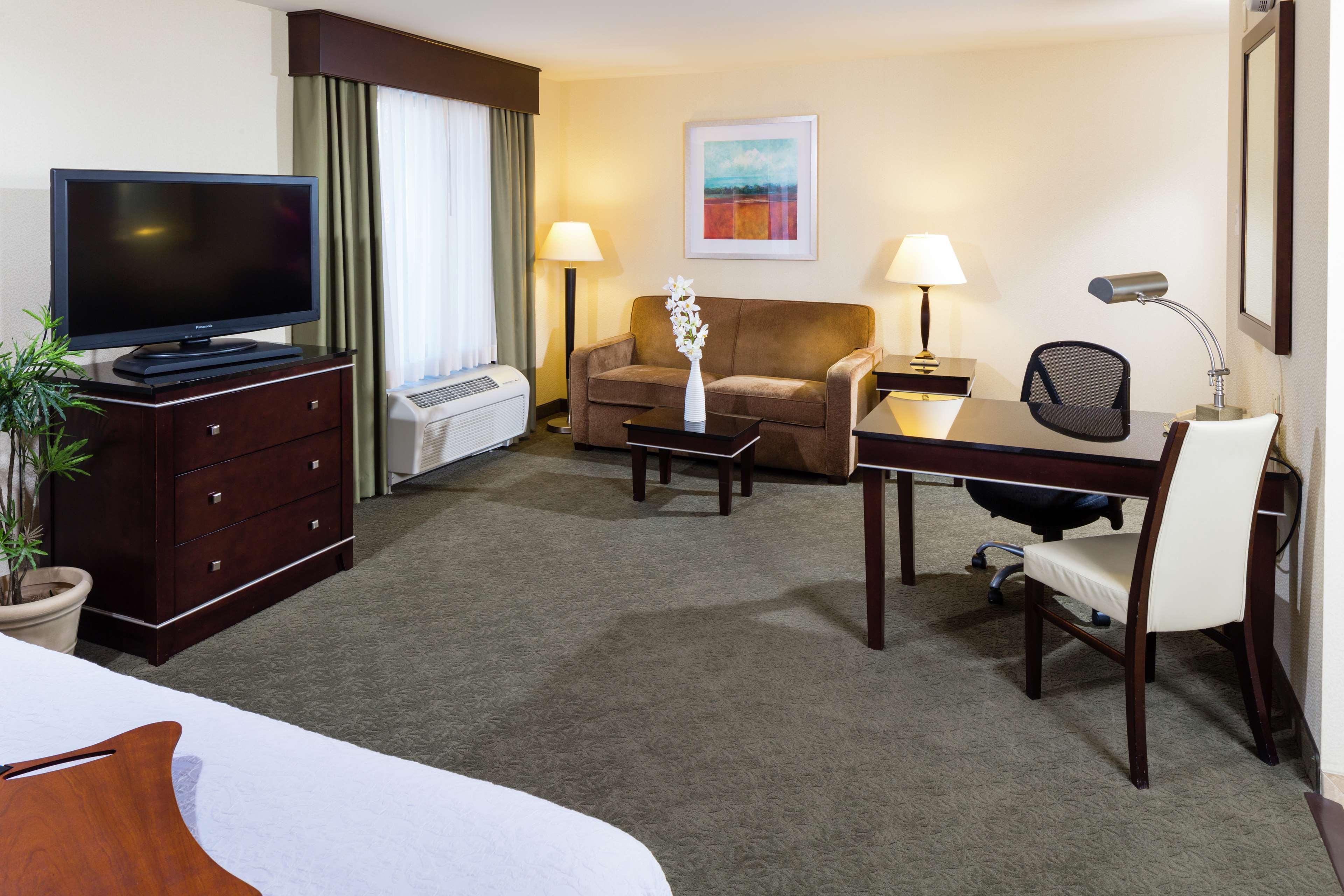 Hampton Inn & Suites Las Vegas South Exteriör bild