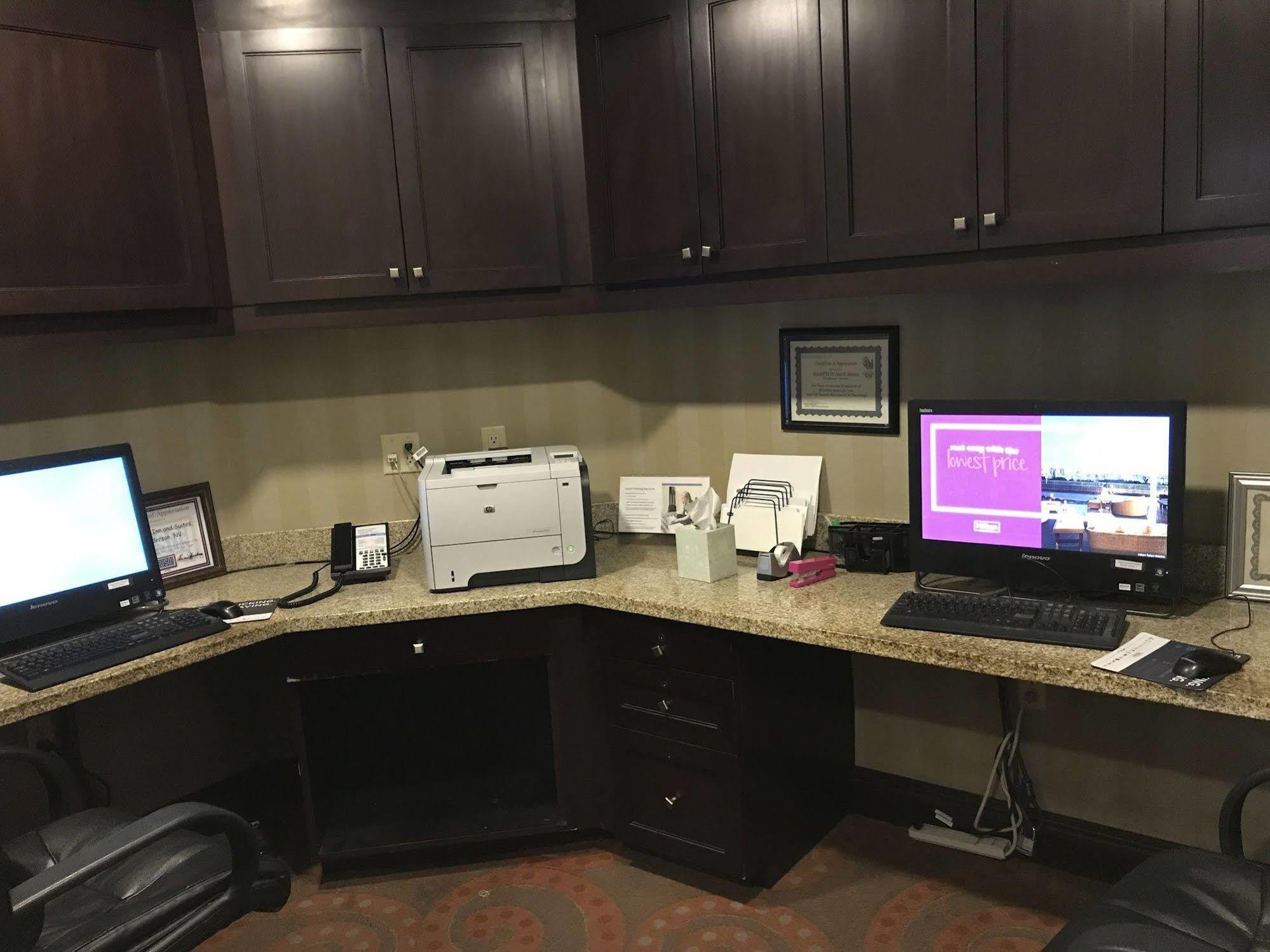 Hampton Inn & Suites Las Vegas South Exteriör bild